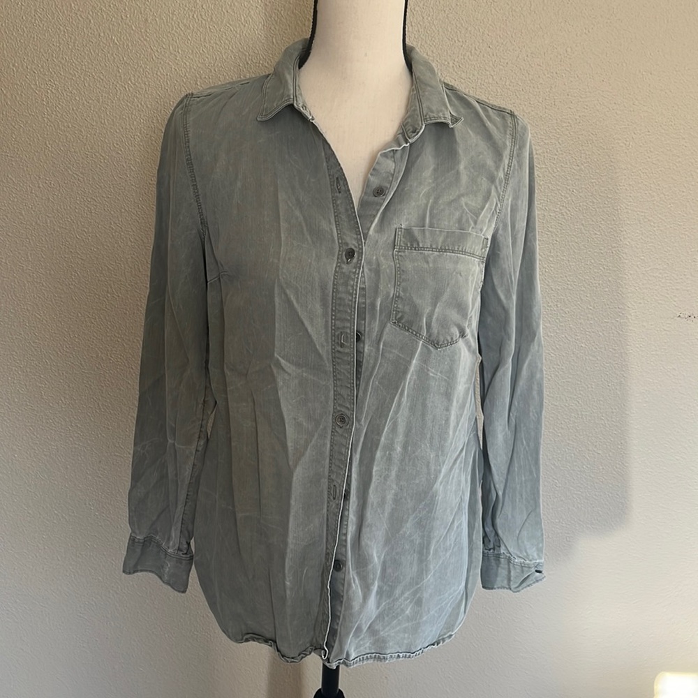 Old Navy Olive Button Up - Small